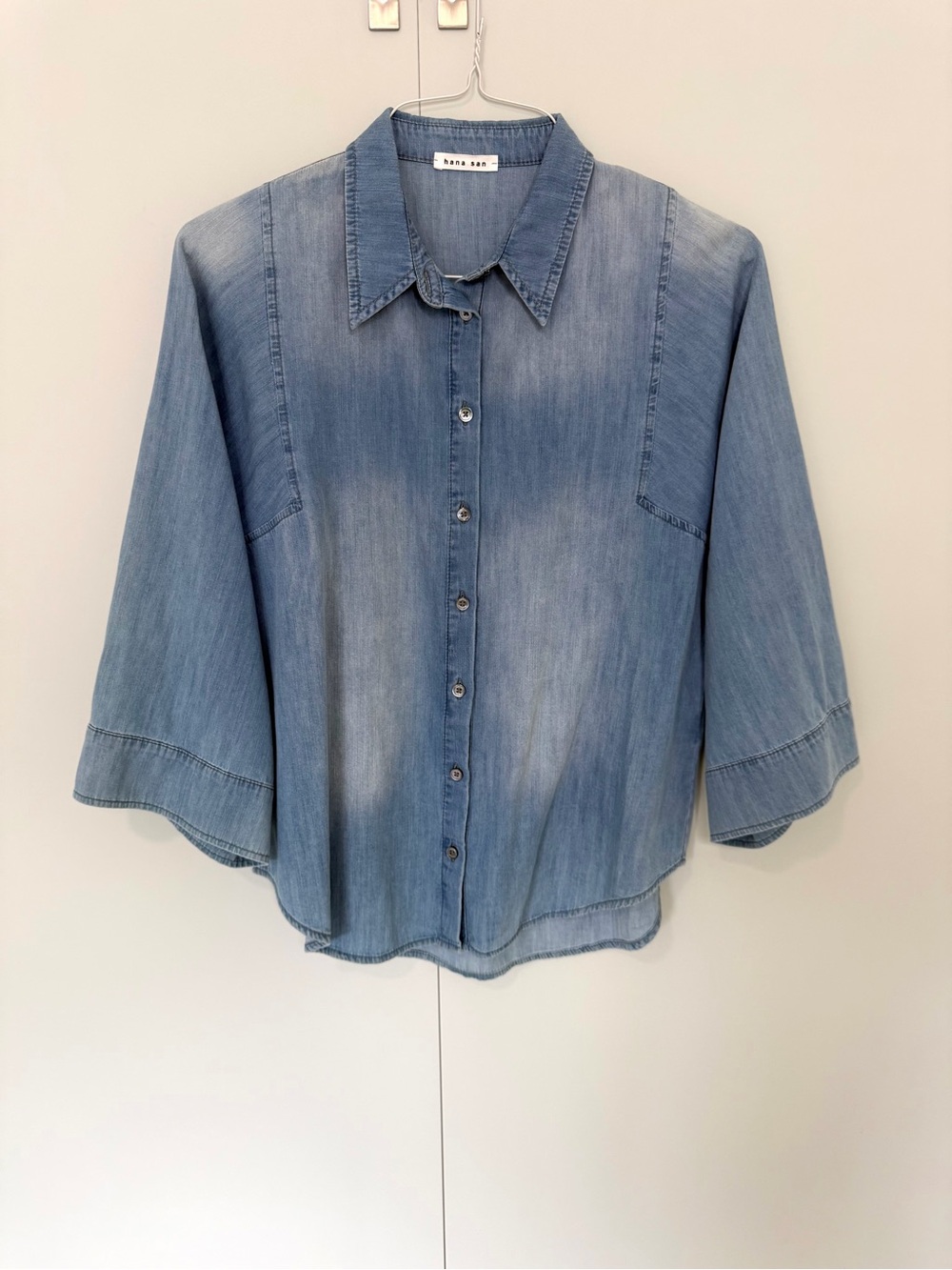 HANA SAN Women’s Hestia Shirt in Medium Wash Indigo Denim